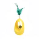 Imagen secundaria del producto Juguete Pendulo  Para Mascotas. Juguete interactivo con diseño de péndulo, cuenta con base semiesferica, bolita de catnip y pluma en la parte superior. Material: Plástico, catnip Color: Rosado, azul, amarillo Disponible: Razas pequeñas.