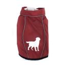 Imagen que muestra el producto Chaleco Reflectivo Para Mascotas. Chaleco impermeable para mascotas, cuenta con tejido reflectivo, malla antitraspirante y velcro ajustable. Material: Poliéster Color: Azul, amarillo, rojo Disponible: Razas pequeñas.