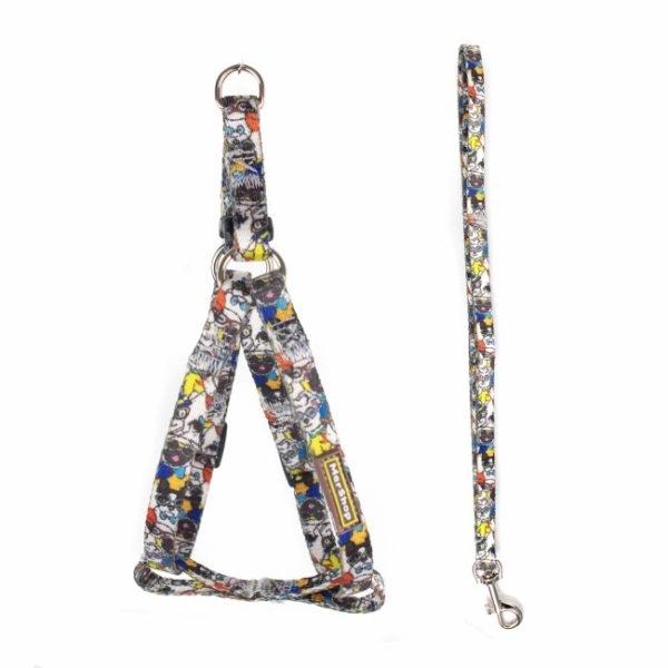 Imagen que muestra el producto Arnes  Con Estampado Para Mascotas. Arnés con estampado, cuenta con hebillas ajustables, broche de seguridad y anillos tipo D para fijar la correa. Material: Poliéster, metal Estampado: Rosa militar, azul militar, perritos, paw patrol Disponible: Razas pequeñas y medianas.