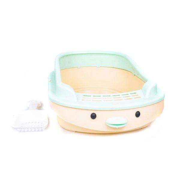 Imagen que muestra el producto Arenera Semicerrada Para Mascotas. Arenera semicerrada. Trae pala. Material: Plástico     Color: Rosado, verde                                                                                                         Disponible: Razas pequeñas       Tamaño : Mediana:  Largo45cm * Ancho 35cm Alto 20 cm   Pequeño:  Largo 38cm * Ancho 15cm Alto 20 cm