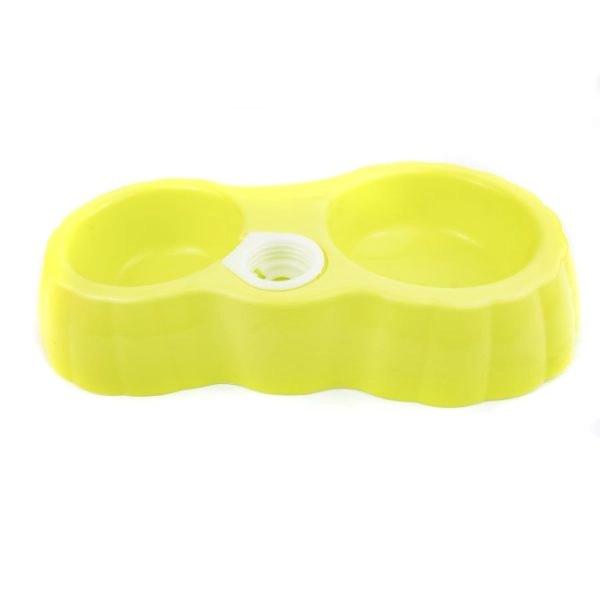 Imagen que muestra el producto Comedero Y Bebedero De Corazon  Para Mascotas. Comedero para mascotas que adopta la forma de un corazón, contando con dos recipientes para agua y comida. Trae botella para enroscar. Material: Plástico   Color: Rosado, verde, azul                                                                                   Disponible: Razas pequeñas. Medidas: Largo 28 cm * Ancho Alto 12 cm