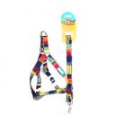 Imagen que muestra el producto Arnés Estampado Con Correa Plana  Talla L. Arnés con correa estampado, cuenta con hebilla para ajustar, broche de seguridad y anillo tipo D para fijar la correa.  Material: Poliéster, metal                                                                                                                                Estampado: Militar azul, militar rojo, militar morado, azul, rosado                                                                                                                  Disponible: Razas medianas Medidas: TALLA L CUELLO 46-66 CM TORSO MIN-MAX 61-76 CM PESO MAXIMO APROX 23-36 KG, TRAILLA 1,20 CM