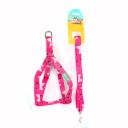 Imagen secundaria del producto Arnés Estampado Con Correa Plana  Talla L. Arnés con correa estampado, cuenta con hebilla para ajustar, broche de seguridad y anillo tipo D para fijar la correa.  Material: Poliéster, metal                                                                                                                                Estampado: Militar azul, militar rojo, militar morado, azul, rosado                                                                                                                  Disponible: Razas medianas Medidas: TALLA L CUELLO 46-66 CM TORSO MIN-MAX 61-76 CM PESO MAXIMO APROX 23-36 KG, TRAILLA 1,20 CM