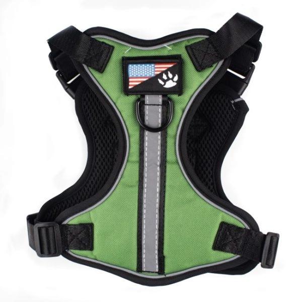 Imagen que muestra el producto Pechera Militar Para Mascotas. Pechera anti-tirones, cuenta con hebillas ajustables, broches de seguridad, velcro para personalizar y anillo tipo D en la parte superior e inferior para fijar la correa. Material: Poliéster, metal                                                                                            Color/Estampado: Verde, azul, rosado militar, azul militar                                                                                                  Disponible: Razas grandes