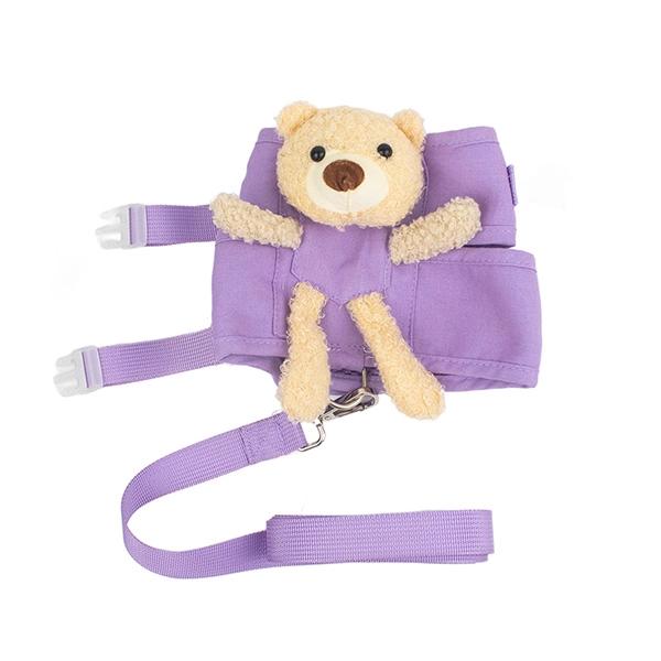 Imagen que muestra el producto Arnés Osito Para Mascotas. Arnés con osito, cuenta con broches de seguridad, anillo tipo D para fijar la correa, hebillas y velcro ajustables. Material: Poliéster
Color: Morado, rosado Disponible: Razas pequeñas