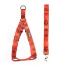 Imagen secundaria del producto Arnés Superhéroes Para Mascotas. Arnés estampado con hebillas ajustables, broche de seguridad y anillos tipo D para fijar la correa.  Material: Poliéster, metal
 Estampado: Superman, Batman, Spiderman, Marvel
 Disponible: Razas pequeñas, medianas y grandes