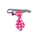 Imagen secundaria del producto Corbata De Mascotas. Corbata estampada con cascabel, cuenta con hebilla ajustable y broche de seguridad. Material: Poliéster Color/estampado: Rosado puntos, rojo puntos, azul oscuro, lila sushi, azul con amarillo, blanco rosas, negro cuadros, multicolor rayas, verde aguamarina, Negro cebra, azul cuadros. Disponible: Razas pequeñas
