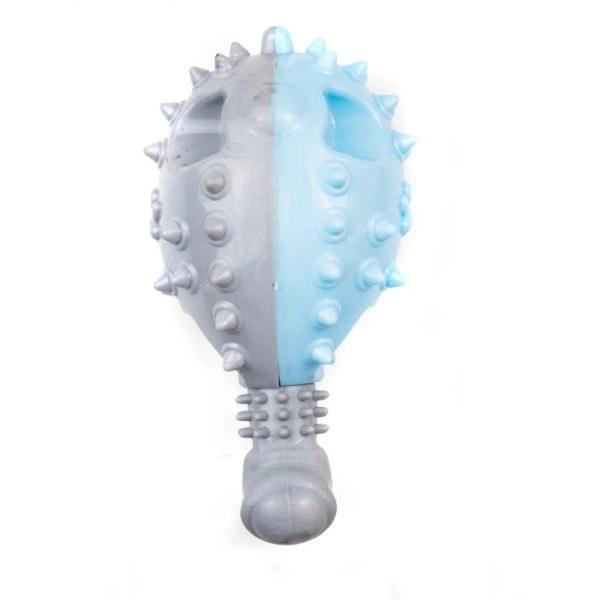 Imagen que muestra el producto Juguete Presa De Pollo Para Mascotas. Juguete chillon con superficie texturizada. Material: Poliéster, plástico                                                                                                                                                                                                                                                                                                     Color: Naranja, azul, gris                                                                                                                                                                                                                                                                          Disponible: Razas medianas y grandes.