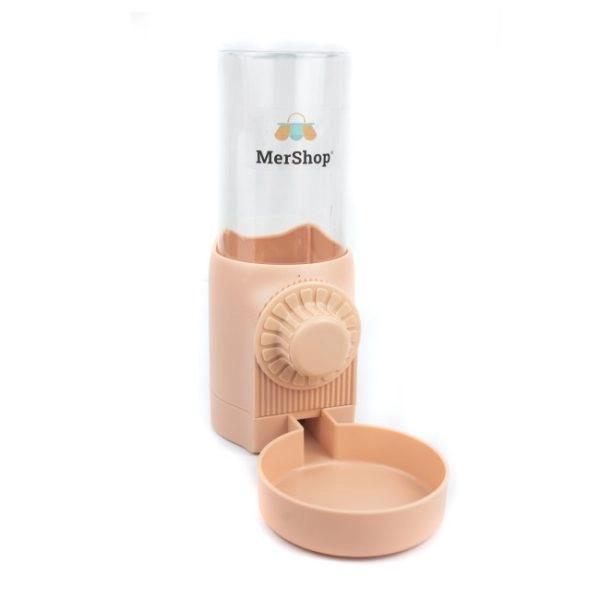 Imagen que muestra el producto Bebedero Pequeño Para Mascotas. Bebedero con tecnología de alimentación por gravedad. Material: Plástico                                                                                                                     Color: Blanco, verde, rosado, azul                                                                                                   Disponible: Razas pequeñas