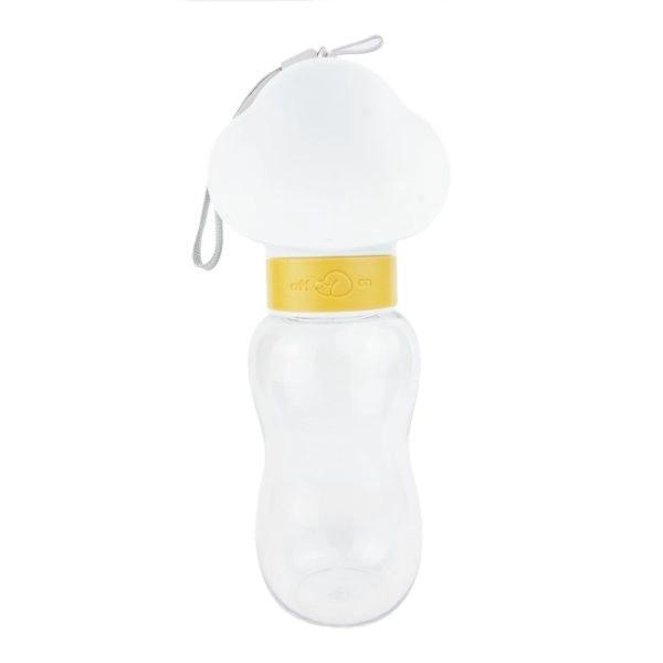 Imagen que muestra el producto Bebedero Portatil Pera Para Mascotas. Bebedero portátil pequeño con recipiente en forma de pera, cuenta con tirilla para transportar. “Material: Plástico Disponible: Razas pequeñas, medianas y grandes”