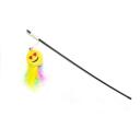 Imagen que muestra el producto Caña Emoji Para Mascotas. Caña para mascotas con juguete de felpa. Material: Poliéster, plástico, plumas  Color: Disponible en la foto  Disponible: Razas pequeñas