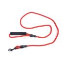 Imagen secundaria del producto Correa Unicolor Para Mascotas. Correa unicolor, cuenta con mango ergonómico y gancho para fijar al collar o arnés. Material: Poliéster, metal  Color: Rojo, azul, rosado, negro, naranja, amarillo                                                                                           Disponible: Razas pequeñas.Medidas:  Largo 1,20cm * Ancho 0,5cm