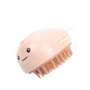 Imagen que muestra el producto Cepillo A Vapor Ballena Para Mascotas. Cepillo a vapor para mascotas, cuenta con puerto de carga y cable USB. Agregue agua o perfume para mascotas y oprima el boton. Material: Plástico, silicona Color: Rosado. Disponible: Razas pequeñas y medianas con pelaje largo.