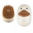 Imagen que muestra el producto Cepillo A Vapor Pato Para Mascotas. Cepillo a vapor para mascotas, cuenta con puerto de carga y cable USB. Agregue agua o perfume para mascotas y oprima el boton. Material: Plástico, silicona Color: Beige. Disponible: Razas pequeñas y medianas con pelaje largo.