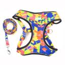 Imagen secundaria del producto Pechera Con Estampado Para Mascotas. Pechera estampada, cuenta con hebillas justables, broche de seguridad y anillos tipo D para fijar. Material: Poliéster metal Color: Azul, rojo, rosado, azul rey Disponible: Razas pequeñas y medianas  Medidas: TALLA S: CUELLO 30-41 CM TORSO MIN-MAX 41-53 CM PESO MAXIMO – APROX 5-11 KG, TRAILLA 1,20 CM TALLA M: CUELLO  40-53 CM TORSO MIN-MAX 56-58 PESO MAXIMO – APROX 11-23 KG, TRAILLA 1,20 CM