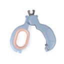 Imagen que muestra el producto Corta Uñas Osito Con Linterna Para Mascotas. Corta uñas osito con luz led, cuenta con gancho para cerrar y compartiimento para pilas. Material: Metal, Plástico Color: Blanco, verde, azul Disponible: Razas pequeñas.