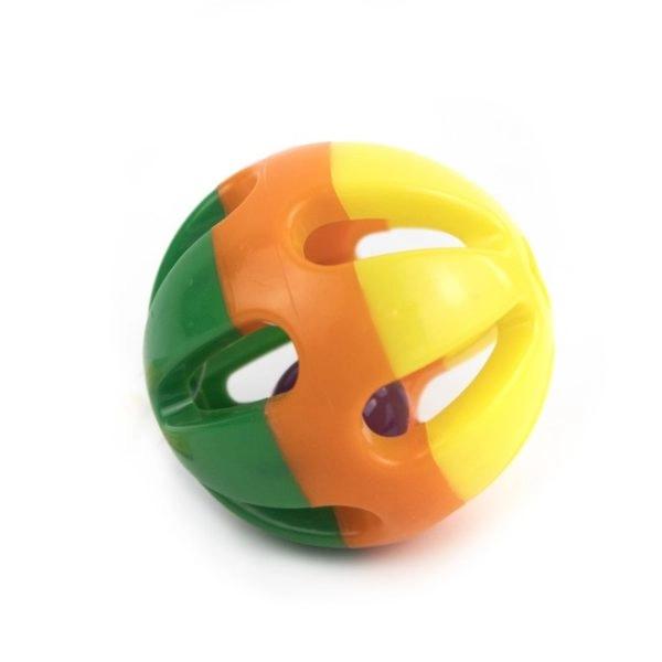 Imagen que muestra el producto Juguete Pelota Con Cascabel Para Mascotas. Pelota maciza con cascabel. Material: Plástico  Color: verde con naranja, azul con morado Disponible: Razas pequeñas y medianas