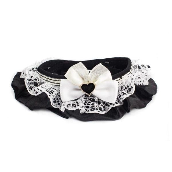 Imagen que muestra el producto Cuello Con Encaje Talla M Para Mascotas. Collar con moño en el centro y cinta de tela ajustable. Talla M. Material: Poliéster                                                                                 Color: morado, rosado, negro, blanco                                                                Disponible: Razas pequeñas y medianas