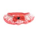 Imagen secundaria del producto Cuello Con Encaje Talla M Para Mascotas. Collar con moño en el centro y cinta de tela ajustable. Talla M. Material: Poliéster                                                                                 Color: morado, rosado, negro, blanco                                                                Disponible: Razas pequeñas y medianas