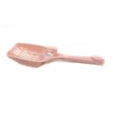 Imagen secundaria del producto Pala Para Mascotas. Pala fácil de manejar, cuenta con orificios que hacen un efecto colador para recoger solo los desperdicios de su mascotas. Material: Plástico Color: Azul, rosado, verde Disponible: Razas pequeñas y medianas.