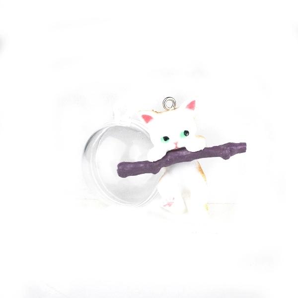 Imagen que muestra el producto Gato En Rama Decoración. Decoración figura gato en rama para acuario. Material: Plástico Color: Disponible en la foto.