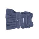 Imagen que muestra el producto Vestido Jean Para Mascotas. Vestido Jean para mascotas, cuenta con velcro ajustable a los costados y anillo tipo D para fijar la correa. Material: Poliéster
Color: Disponible en la foto Disponible: Razas pequeñas y medianas
