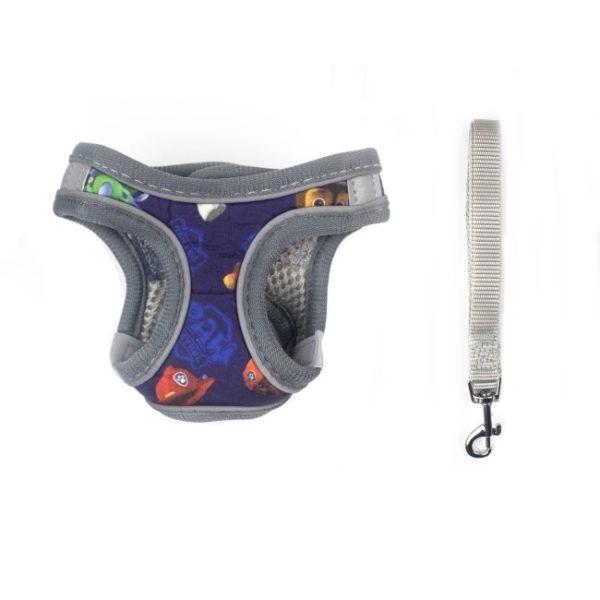 Imagen que muestra el producto Pechera Con Velcro Para Mascotas. Pechera estampada con velcro ajustable, broche de seguridad y anillos tipo D para ajustar la correa. “Material: Poliéster Color: Rosado con gris, azul con café Estampado: Marvel, Paw Patrol, perritos Disponible: Razas pequeñas y medianas.”