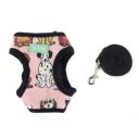Imagen que muestra el producto Pechera Tipo Chaleco Estampado Talla S. Pechera estampada, cuenta velcro ajustable, broche de seguridad y anillo tipo D para fijar la correa. Material: Poliéster, metal      Color: Negro, azul, rosado, azul claro    Disponible: Razas pequeñas Medidas: TALLA S CUELLO 30-41 CM TORSO MIN-MAX 41-53 CM PESO MAXIMO – APROX 5-11 KG, TRAILLA 1,20 CM