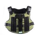 Imagen secundaria del producto Pechera Tipo Chaleco Para Mascotas. Pechera anti-tirones, cuenta con hebillas ajustables, broches de seguridad, velcro para personalizar y anillo tipo D en la parte superior e inferior para fijar la correa. Material: Poliéster, metal                                                                                                                                                                                                                                                       Color: Verde, azul, negro                                                                                                                                                                                                                                         Disponible: Razas grandes