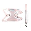 Imagen que muestra el producto Pechera Xing Ning Para Mascotas. Pechera Xing Ning para mascotas, cuenta con broche de seguridad, hebillas ajustables y correa con mango cómodo. Material: Poliéster Color: Morado, rosado, café, azul, morado grisaceo. Disponible: Razas pequeñas.