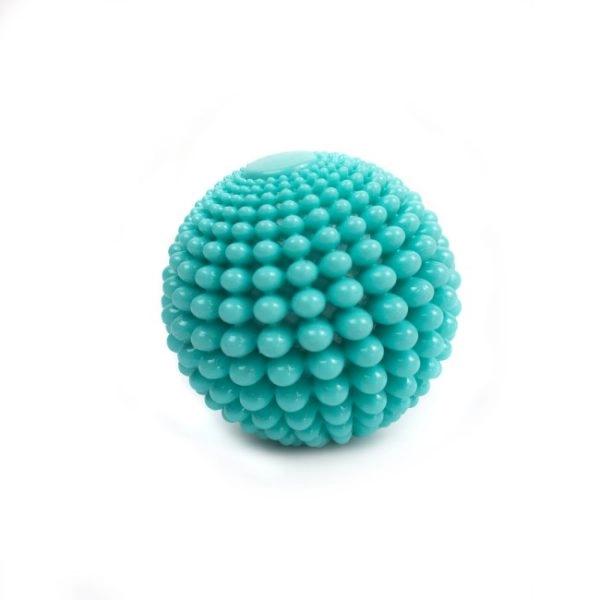 Imagen que muestra el producto Pelota Chillona Maciza. Juguete pelota con sonido interno. Material: Plástico                                                                                                 Color: Azul, rosado                                                                                            Disponible: Razas medianas y grandes